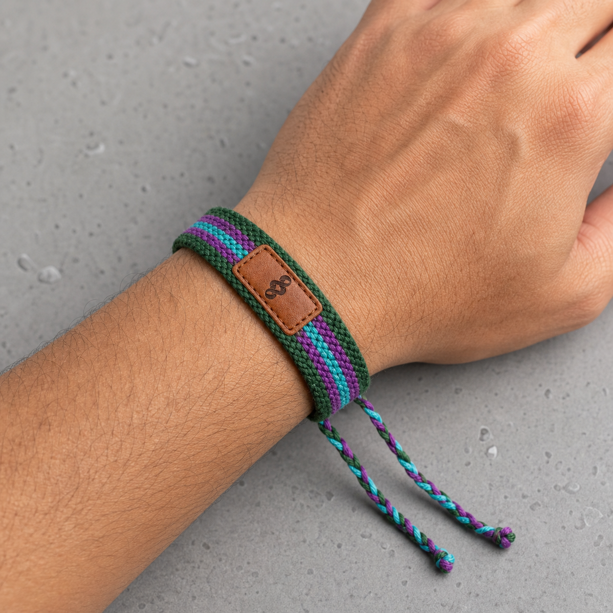 Pulsera AEVA tejida verde y morada